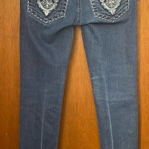 Miss Me Skinny Jeans (JE5341512L) sz 25 waist and 33 inseam & in good condition